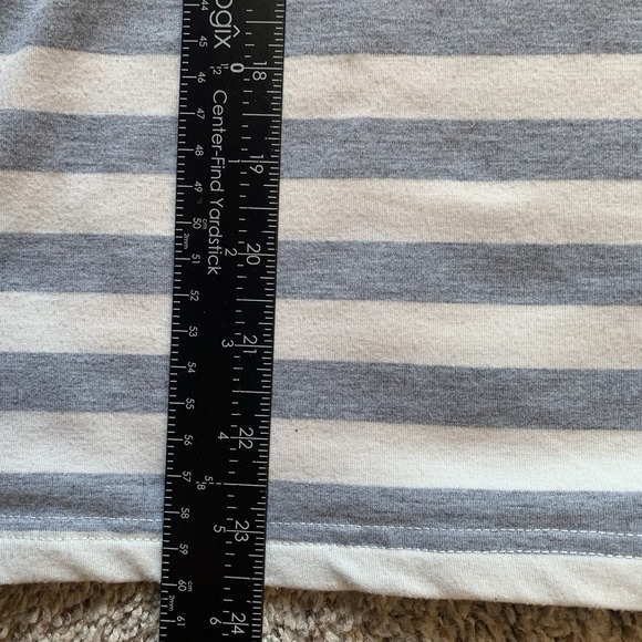 Emery Rose Pullover Women's Small Long Sleeve Shirt Gray White Stripe Hood - Picture 6 of 9